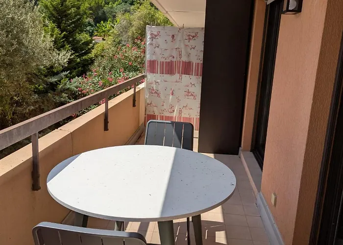 Calme Piscine Prox Monaco Appartement *